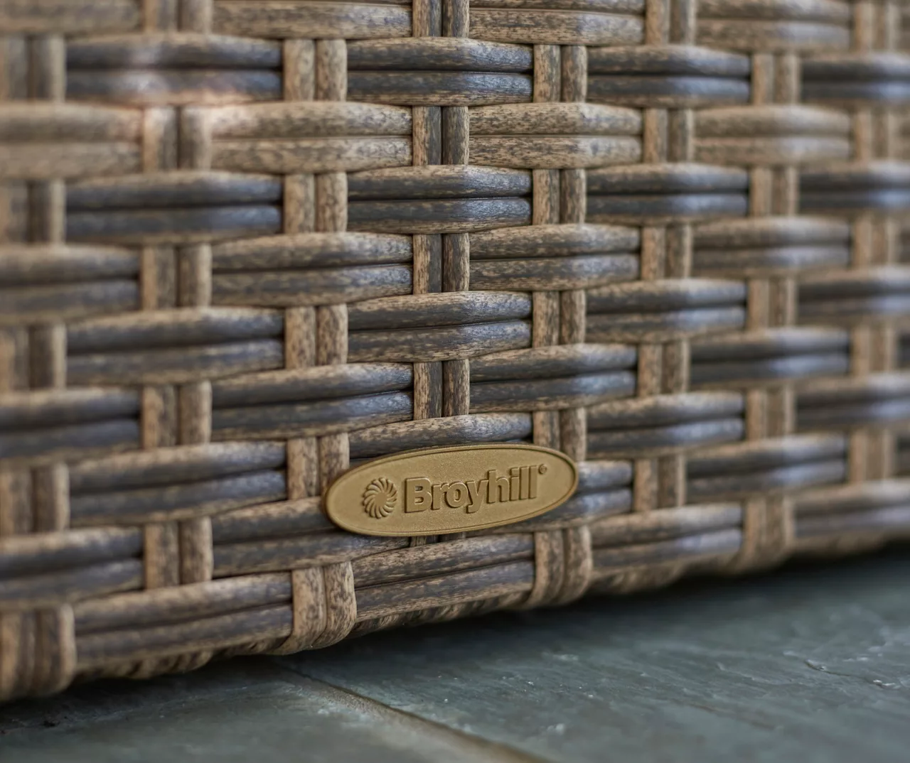 Broyhill Eagle Brooke All-Weather Wicker Cushioned Patio Sofa 7 Broyhill Eagle Brooke All-Weather Wicker Cushioned Patio Sofa - Image 5