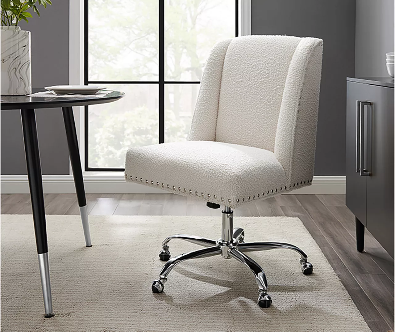 Comfort Home Warm White Sherpa Chair 4 Comfort Home Warm White Sherpa Chair - Image 2