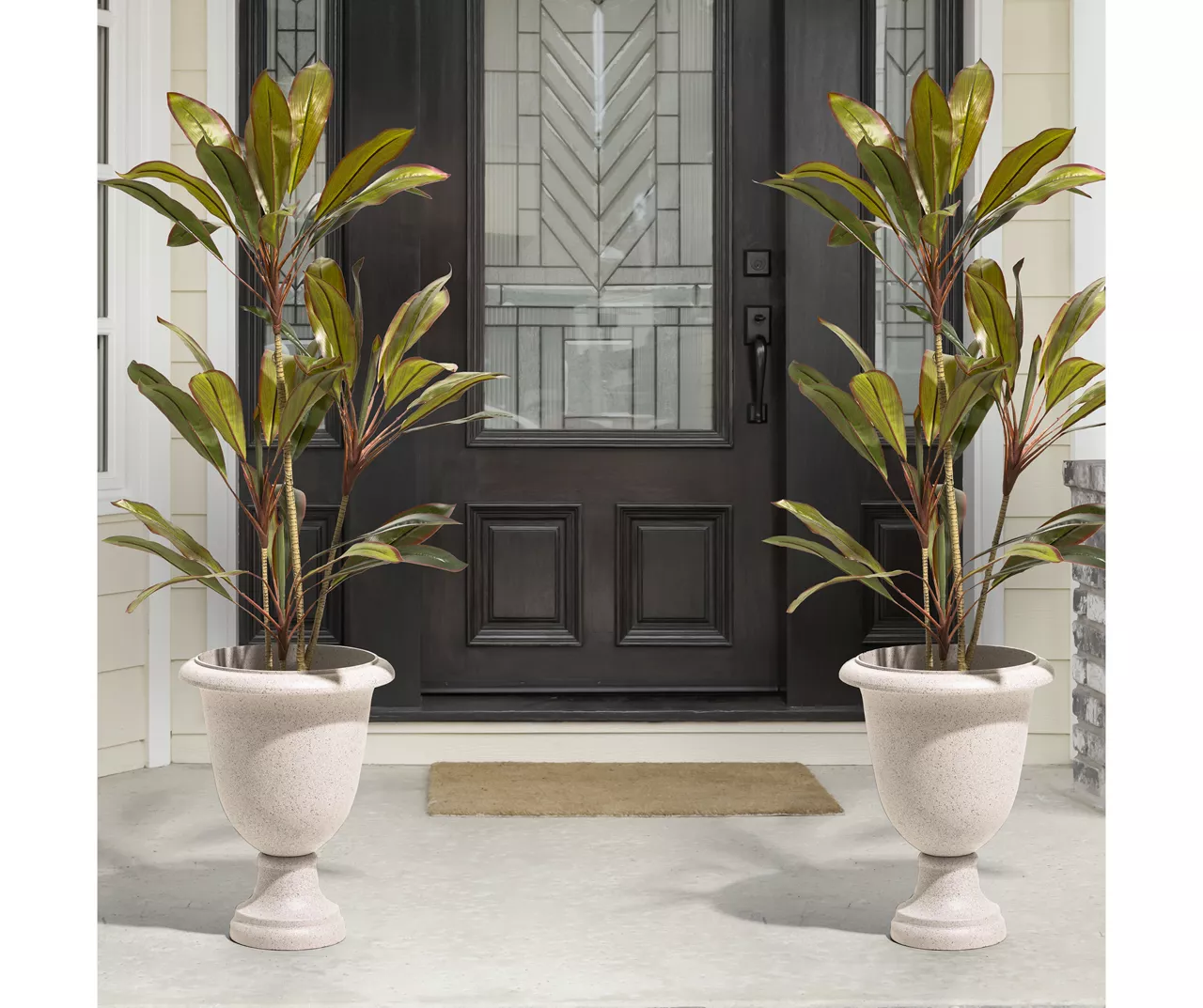 Glitzhome Plastic Urn Planters, 2-Pack 9 Glitzhome Plastic Urn Planters, 2-Pack - Image 7