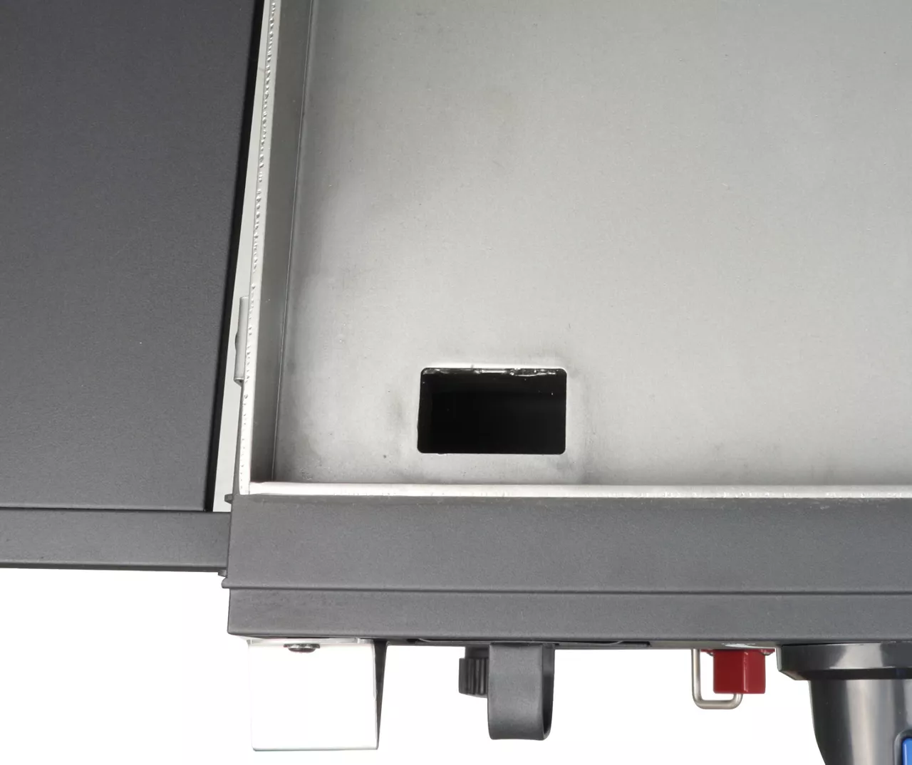 3-Burner Folding Gas Griddle 8 3-Burner Folding Gas Griddle - Image 6