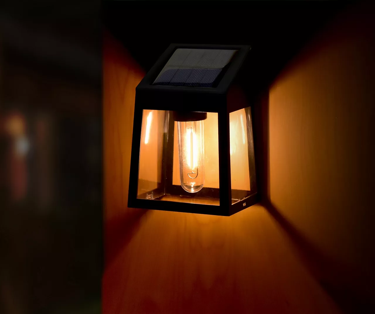 Black Filament LED Solar Wall Light Set, 2-Pack 5 Black Filament LED Solar Wall Light Set, 2-Pack - Image 3