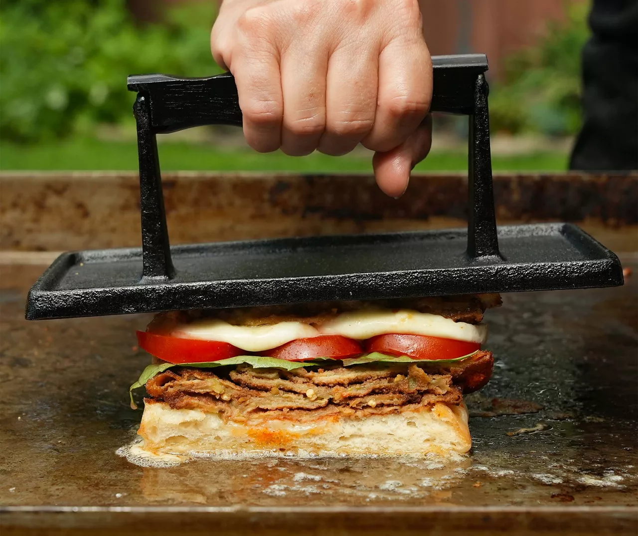 RAZOR Cast Iron Griddle Press 7 RAZOR Cast Iron Griddle Press - Image 5